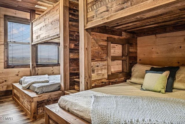 2004 Thistle Thorn Trail, Sevierville, TN 37876