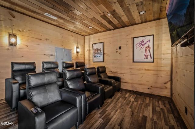 2004 Thistle Thorn Trail, Sevierville, TN 37876