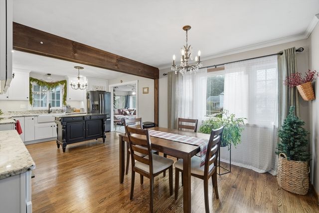 33 Springdale St, Westfield, MA 01085