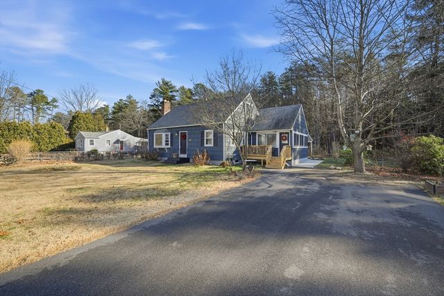 33 Springdale St, Westfield, MA 01085