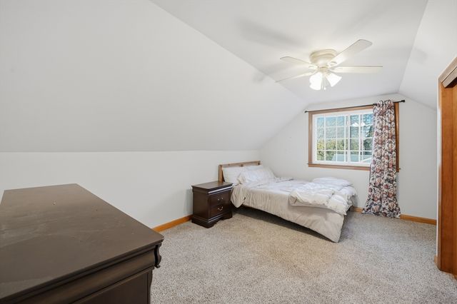 33 Springdale St, Westfield, MA 01085