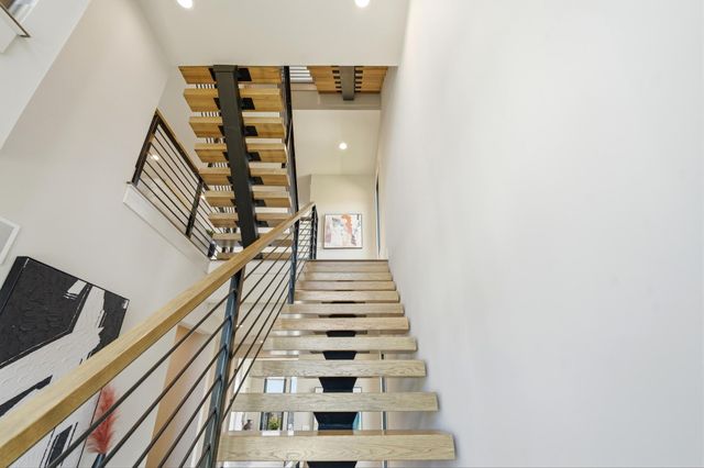 1204 Vistapointe Drive, Park Hills, KY 41011