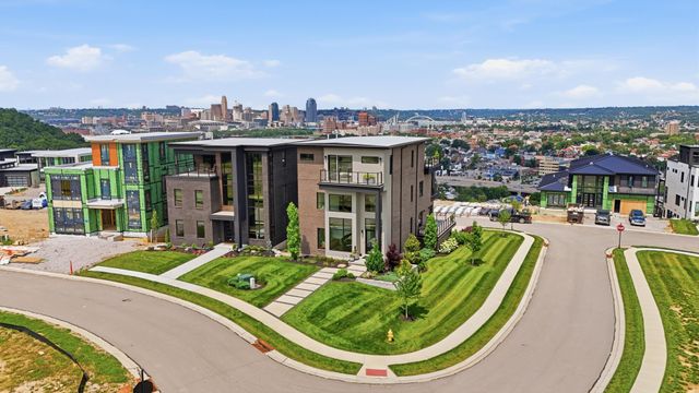 1204 Vistapointe Drive, Park Hills, KY 41011