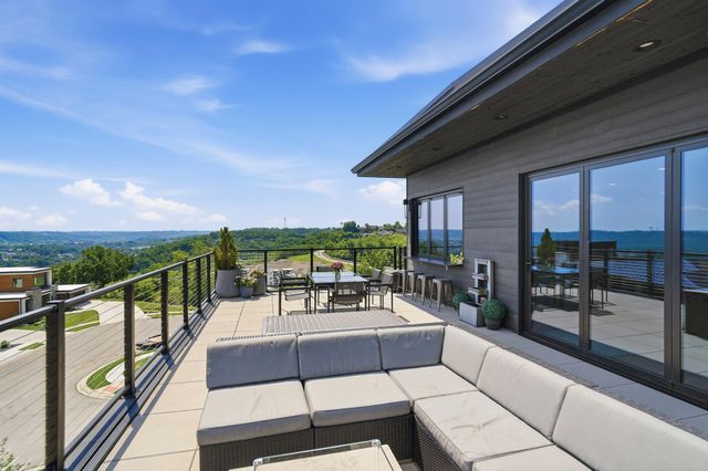 1204 Vistapointe Drive, Park Hills, KY 41011