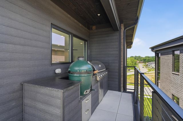 1204 Vistapointe Drive, Park Hills, KY 41011