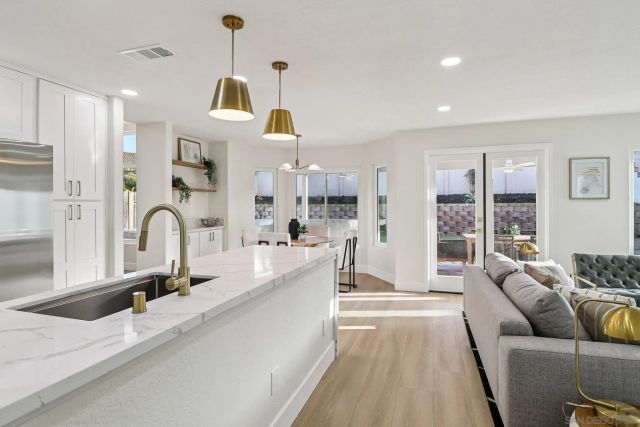 664 Crescent Dr, Chula Vista, CA 91911