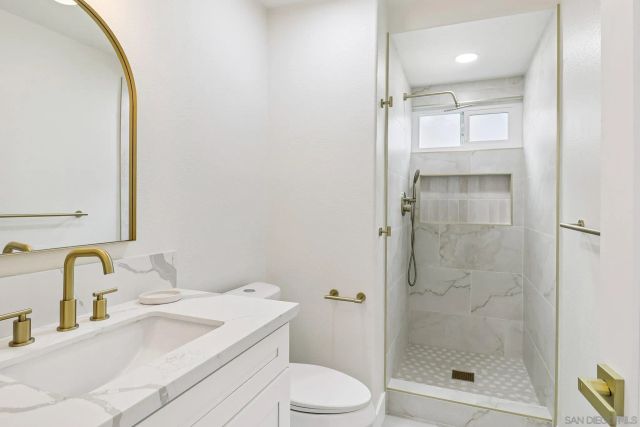 664 Crescent Dr, Chula Vista, CA 91911