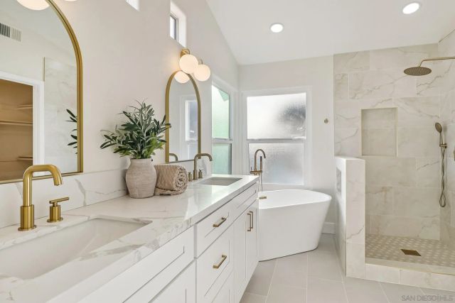 664 Crescent Dr, Chula Vista, CA 91911