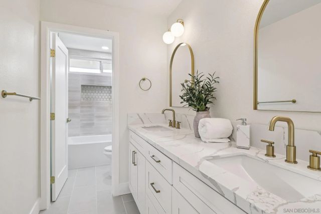 664 Crescent Dr, Chula Vista, CA 91911