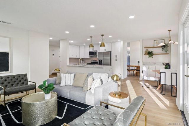 664 Crescent Dr, Chula Vista, CA 91911