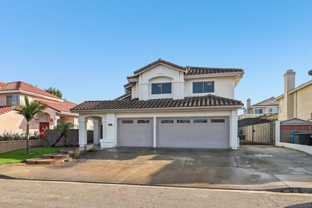 664 Crescent Dr, Chula Vista, CA 91911