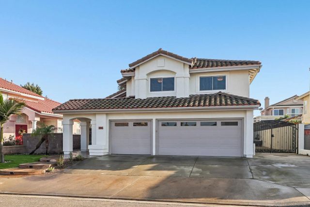 664 Crescent Dr, Chula Vista, CA 91911