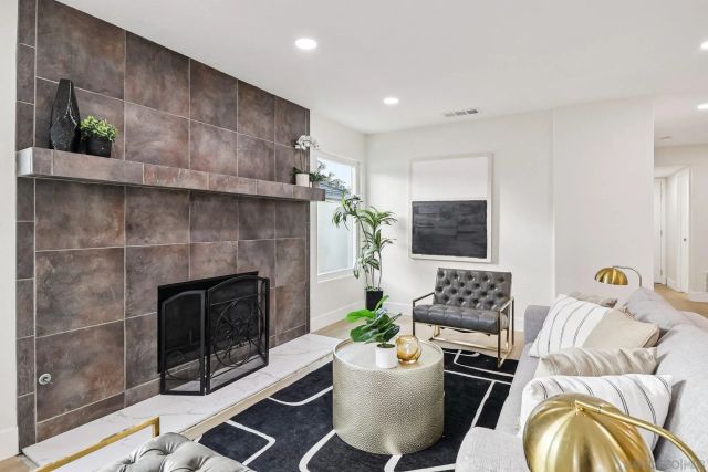 664 Crescent Dr, Chula Vista, CA 91911