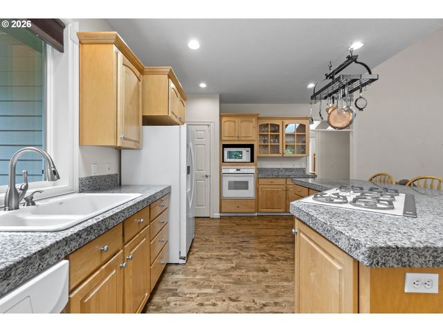 4511 Sw EQUESTRIAN Dr, Gresham, OR 97080