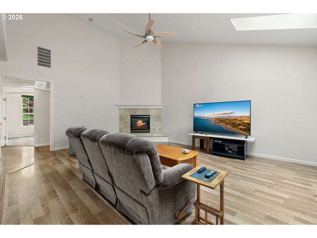 4511 Sw EQUESTRIAN Dr, Gresham, OR 97080