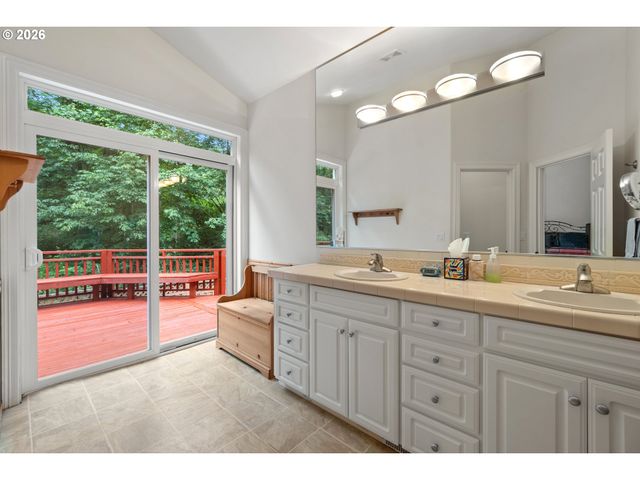 4511 Sw EQUESTRIAN Dr, Gresham, OR 97080