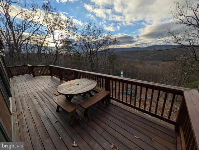 209 BOWMAN DR, Capon Bridge, WV 26711