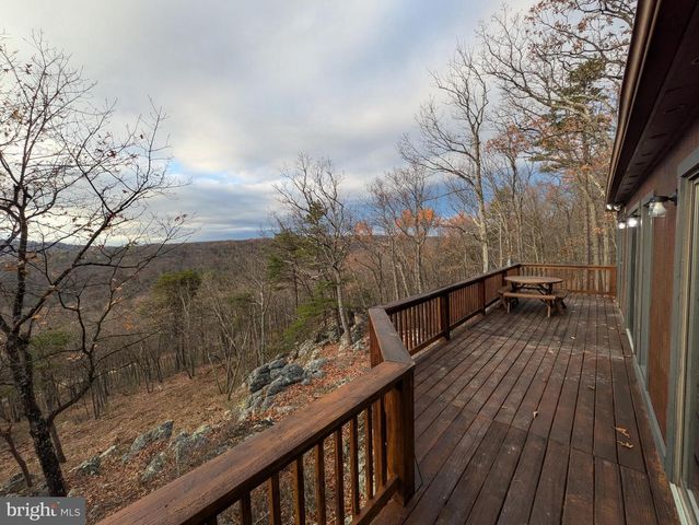 209 BOWMAN DR, Capon Bridge, WV 26711