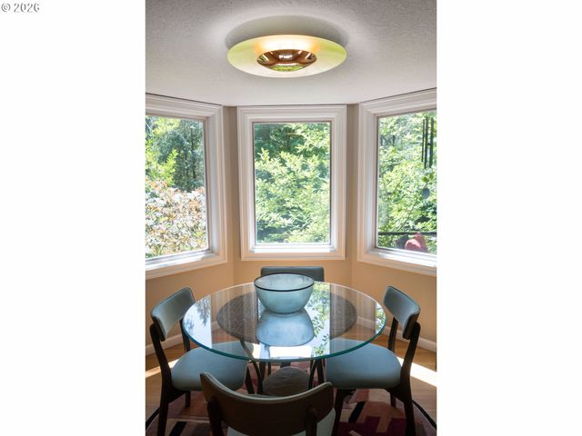 1876 PALISADES LAKE Ct, Lake Oswego, OR 97034