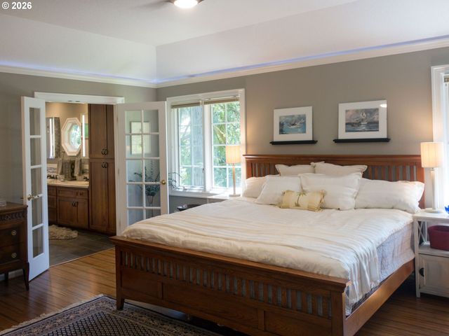 1876 PALISADES LAKE Ct, Lake Oswego, OR 97034