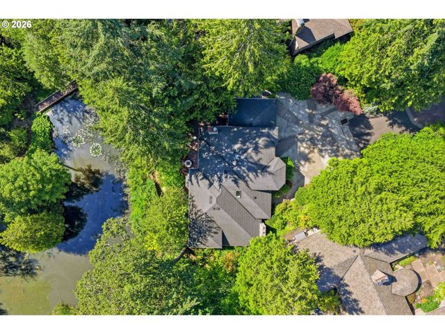 1876 PALISADES LAKE Ct, Lake Oswego, OR 97034
