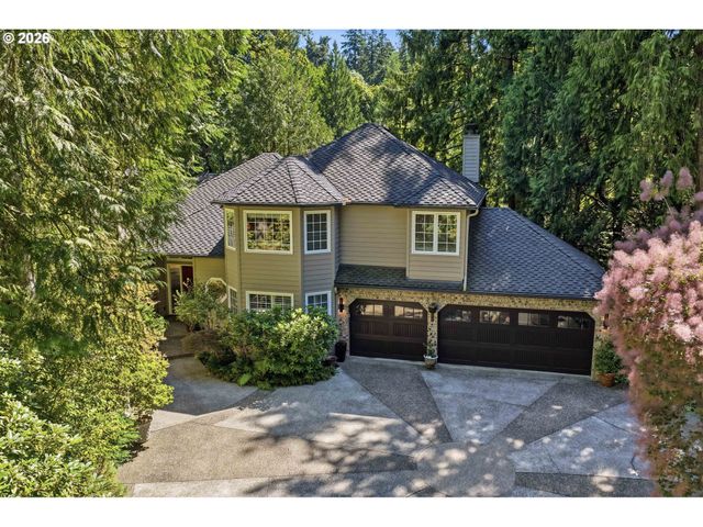 1876 PALISADES LAKE Ct, Lake Oswego, OR 97034