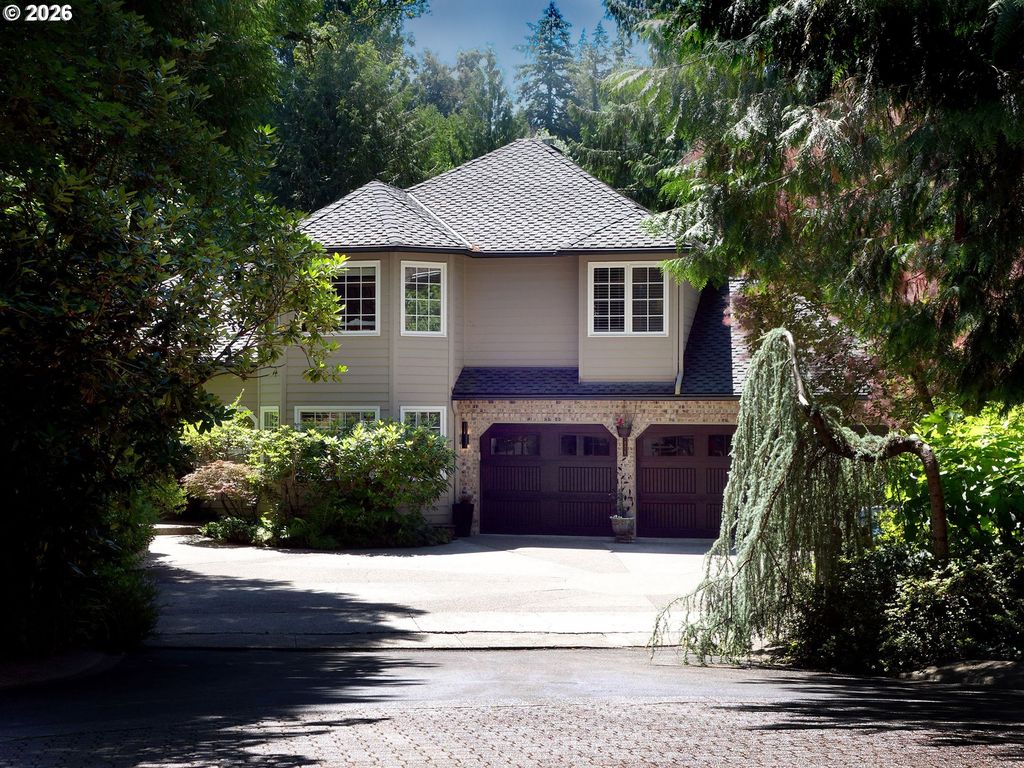 1876 PALISADES LAKE Ct, Lake Oswego, OR 97034