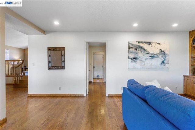 6444 6444 Boone Dr, Castro Valley, CA 94552