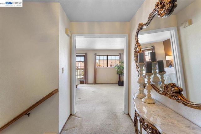 6444 6444 Boone Dr, Castro Valley, CA 94552