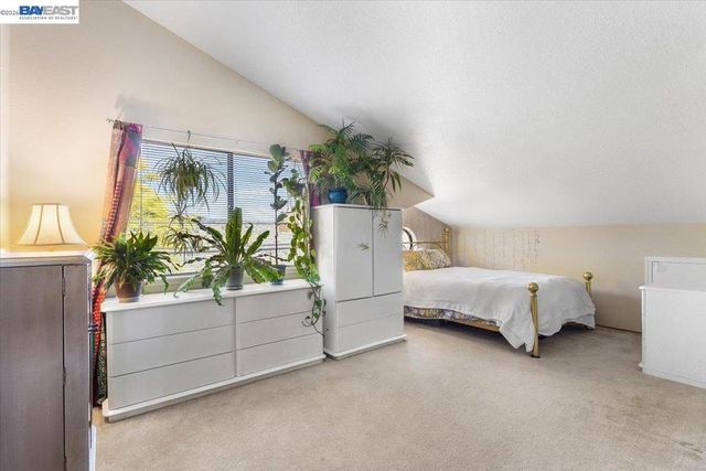 6444 6444 Boone Dr, Castro Valley, CA 94552