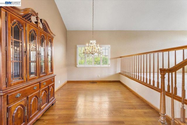 6444 6444 Boone Dr, Castro Valley, CA 94552