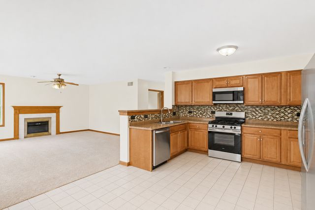 360 Thomas Drive, West Chicago, IL 60185