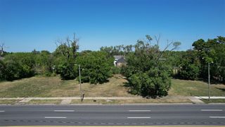1986 W Davison Street, Detroit, MI 48238