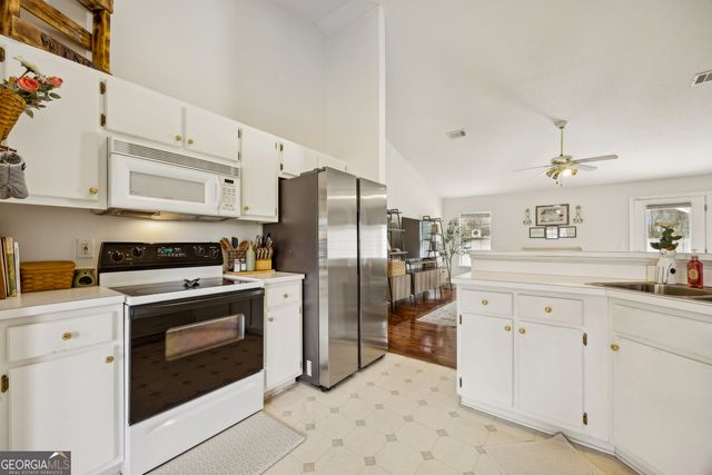 523 Lake Jordan Boulevard W, Kingsland, GA 31548