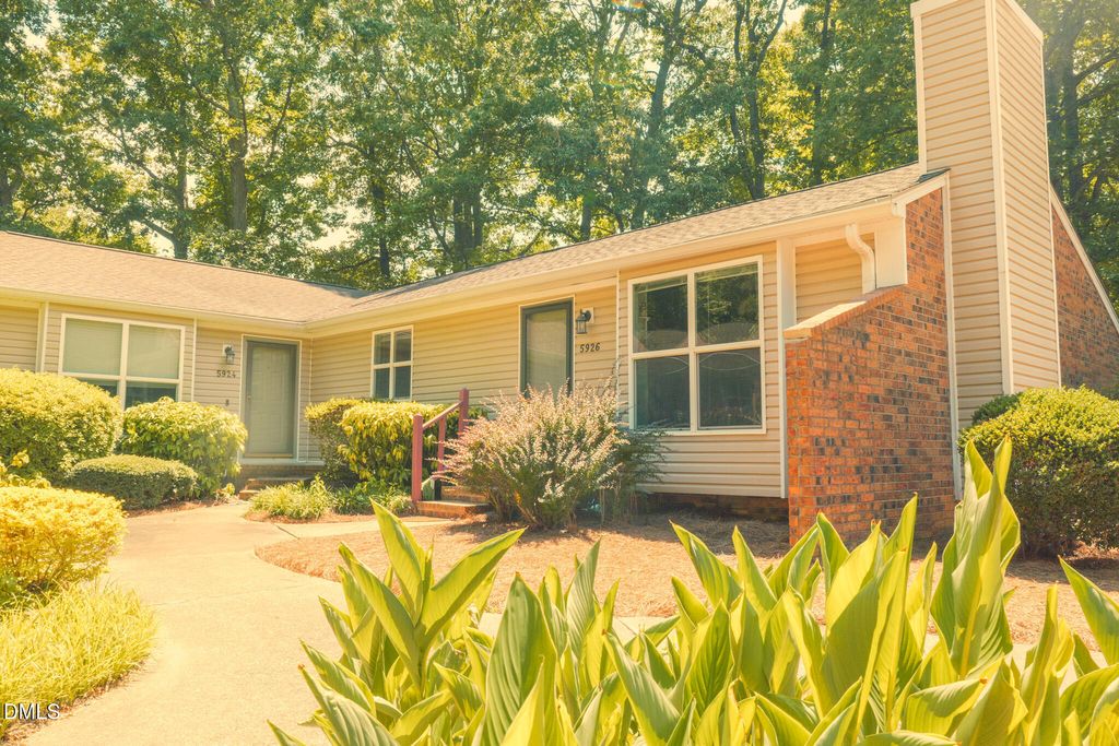 5926 Suncreek Court, Raleigh, NC 27606