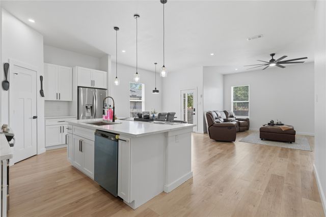1805 San Antonio Street, Grand Prairie, TX 75051