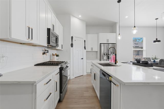 1805 San Antonio Street, Grand Prairie, TX 75051