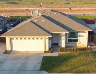 4310 W Saginaw Way, Fresno, CA 93722