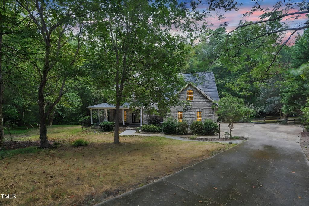 1900 High Oaks Lane, Raleigh, NC 27606