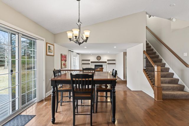 392 Pendryn Hill Curve, Woodbury, MN 55125