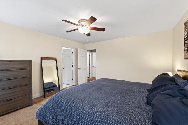 392 Pendryn Hill Curve, Woodbury, MN 55125