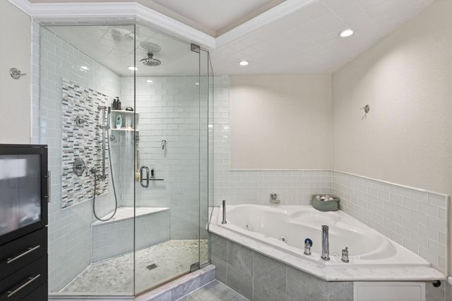 392 Pendryn Hill Curve, Woodbury, MN 55125