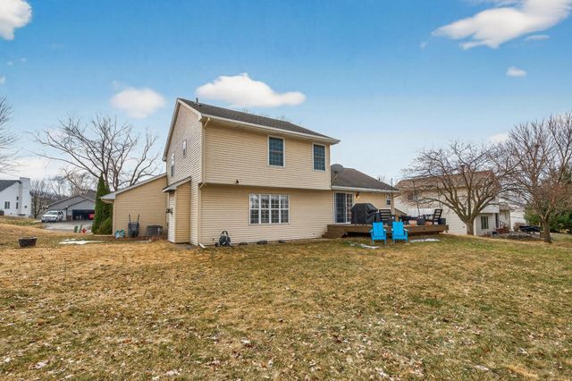 392 Pendryn Hill Curve, Woodbury, MN 55125