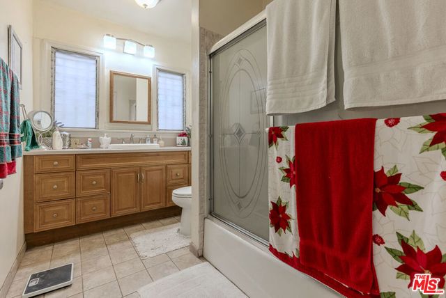 2251 Moss Avenue, Los Angeles, CA 90065