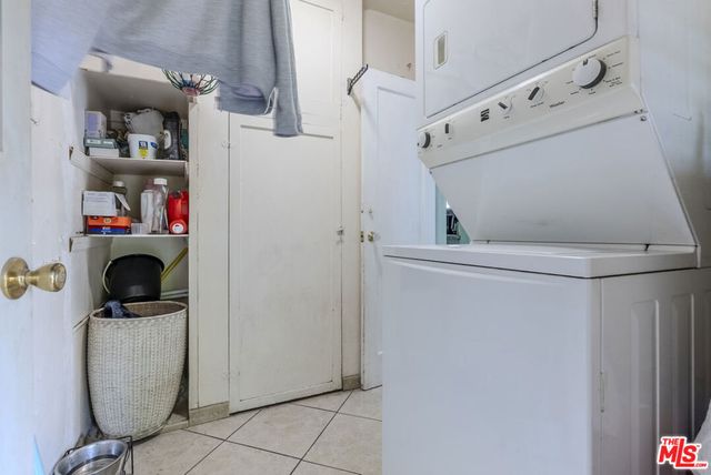 2251 Moss Avenue, Los Angeles, CA 90065