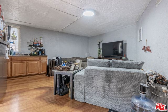 2251 Moss Avenue, Los Angeles, CA 90065