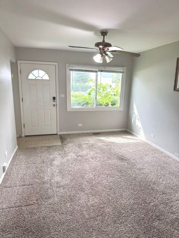 10 W Thacker Street, Hoffman Estates, IL 60169