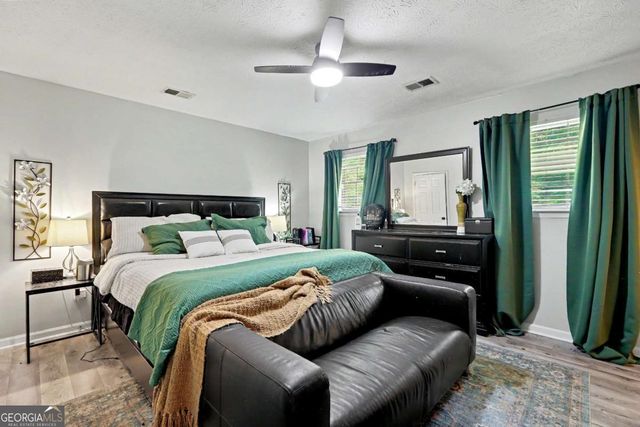 9421 Forest Knoll Drive, Jonesboro, GA 30238