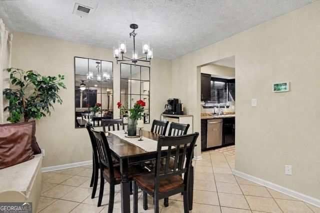 9421 Forest Knoll Drive, Jonesboro, GA 30238