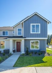 77 E Lupine Lane, Hayden, ID 83835